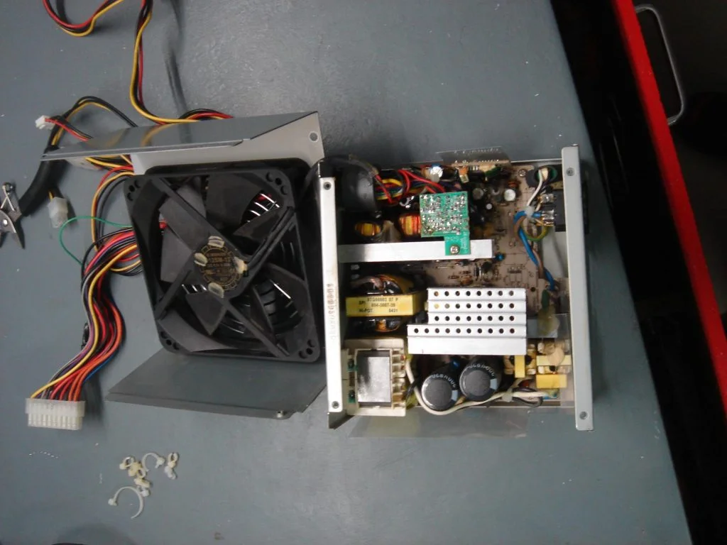 Recyclage : utilisation d'une alimentation PC ATX – Mr Hackquarium